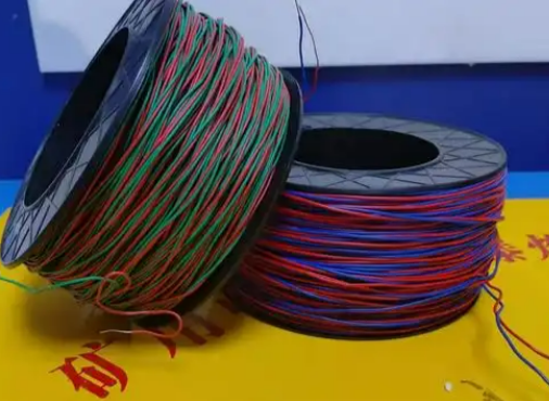 六枝特放炮线的主要材质有哪些？不同材质的适用场景有何区别？